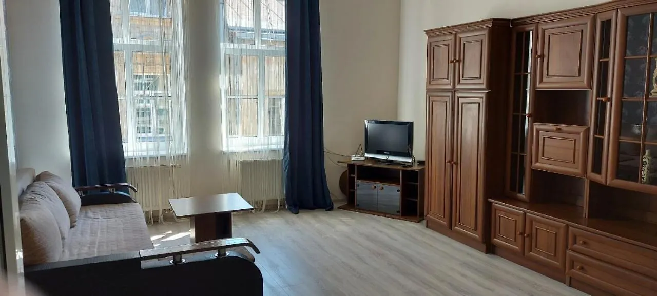 2 Bedroom Apartment On Tomashivskogo Street 7 Львов