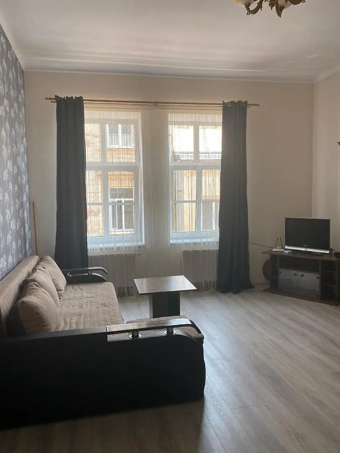 2 Bedroom Apartment On Tomashivskogo Street 7 Львов 0*,
