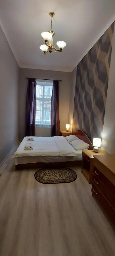 2 Bedroom Apartment On Tomashivskogo Street 7 Львов 0*,  Украина